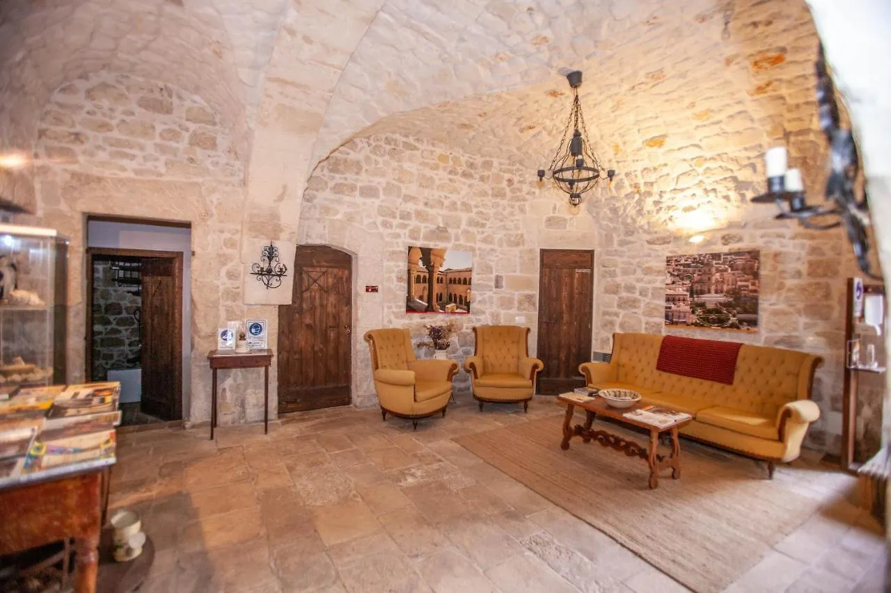 Case-Grotte Degli Avi, Esperienza Abitativa In Grotta Modica 0*,