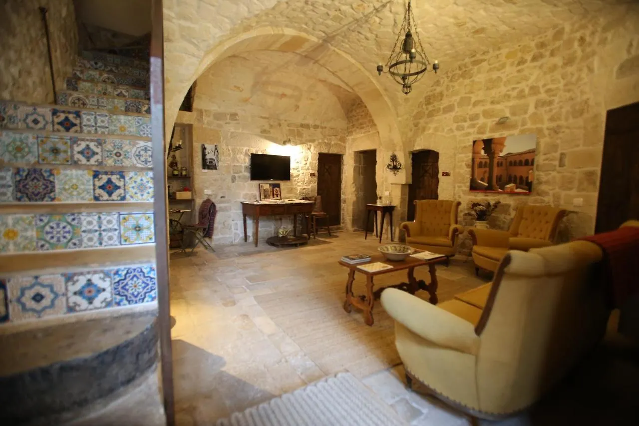 Case-Grotte Degli Avi, Esperienza Abitativa In Grotta Modica Italy