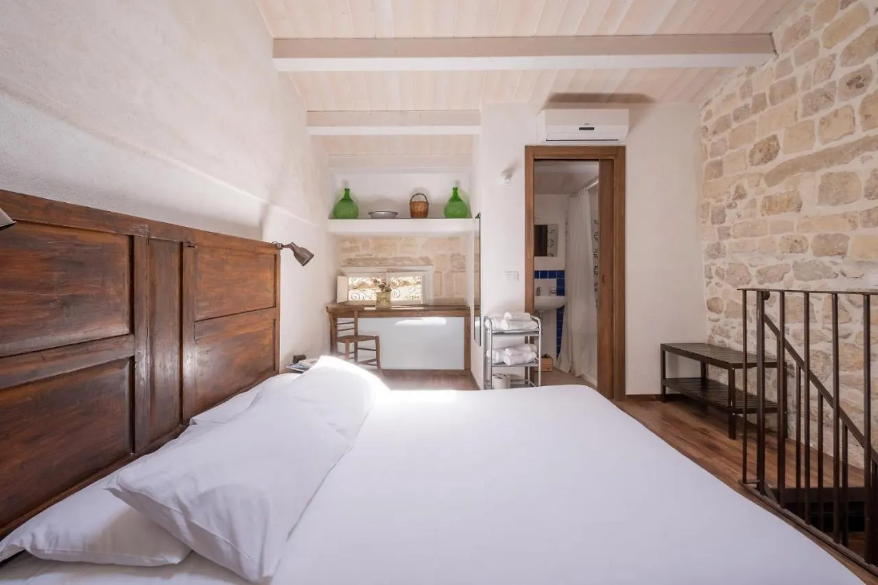 Apartment Case-Grotte Degli Avi, Esperienza Abitativa In Grotta Modica