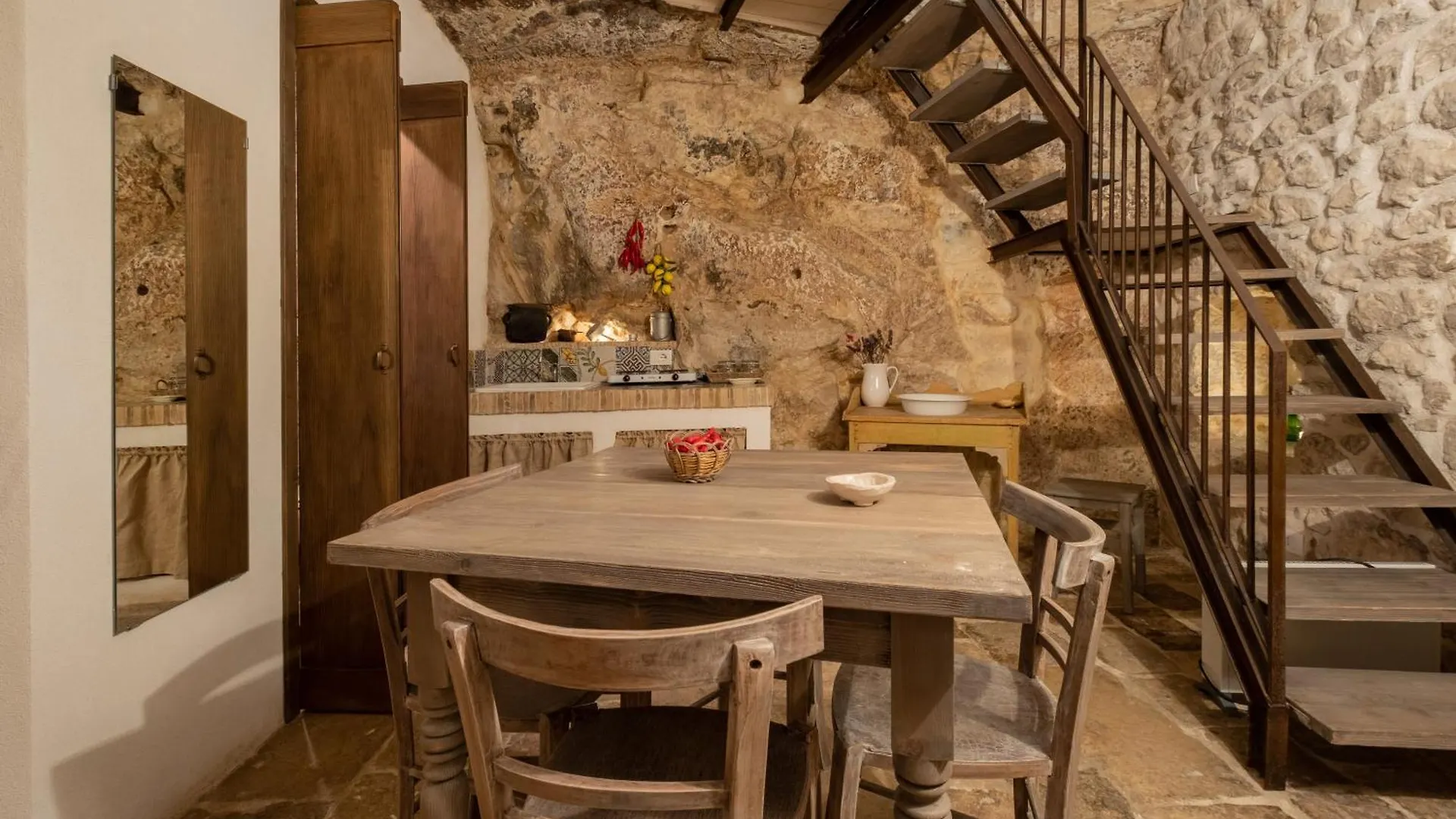 Case-Grotte Degli Avi, Esperienza Abitativa In Grotta Modica Italy