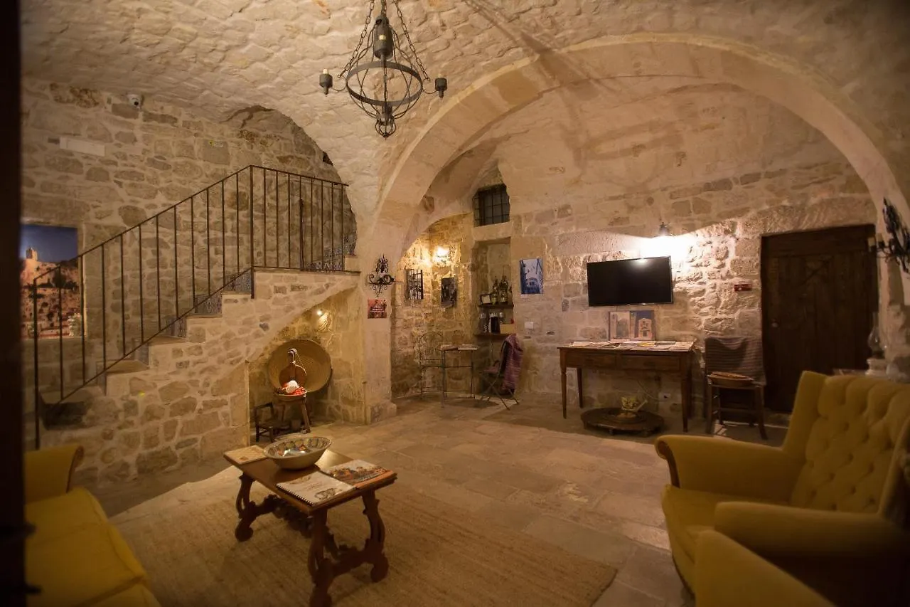 Case-Grotte Degli Avi, Esperienza Abitativa In Grotta Modica Italy
